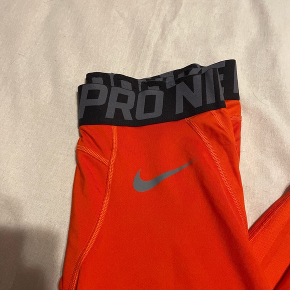 Nike Men’s Orange Compression Leggings - Picture 2 of 4